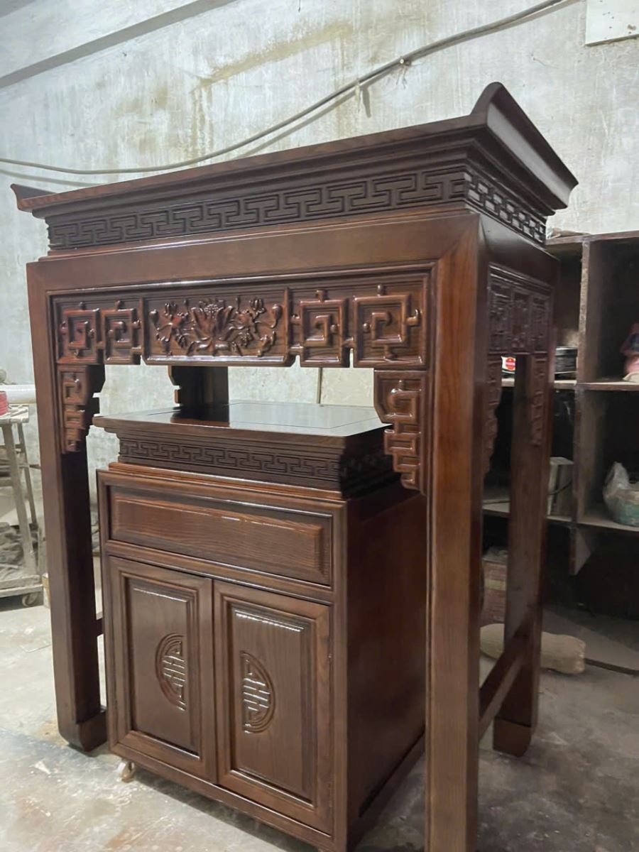 Sản xuất bàn thờ